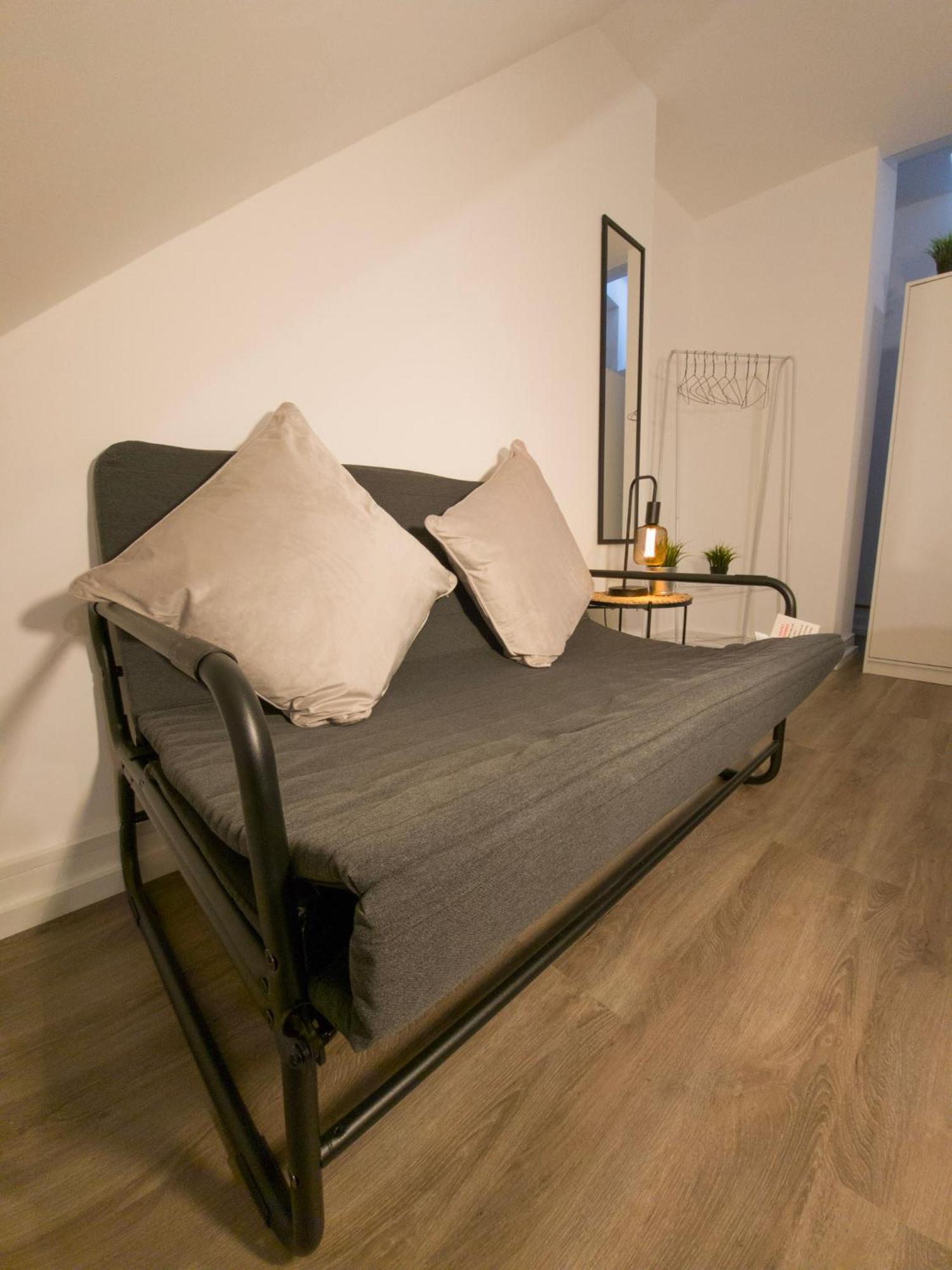 Plenty Of Parking Available; 3 Bedroom Apartment By Property Promise Κάρντιφ Εξωτερικό φωτογραφία