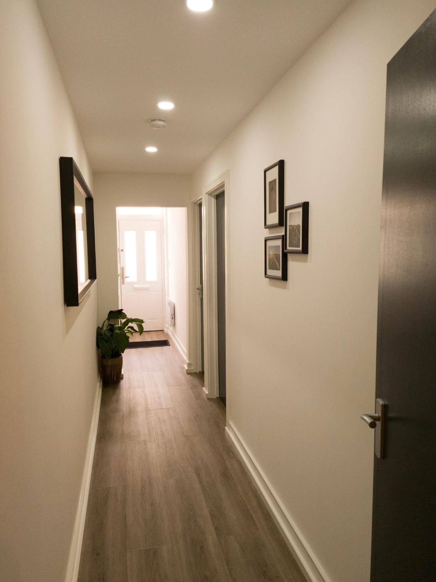 Plenty Of Parking Available; 3 Bedroom Apartment By Property Promise Κάρντιφ Εξωτερικό φωτογραφία